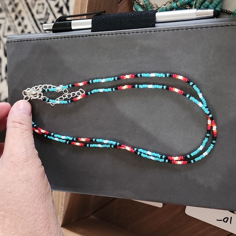 Blue bayou choker